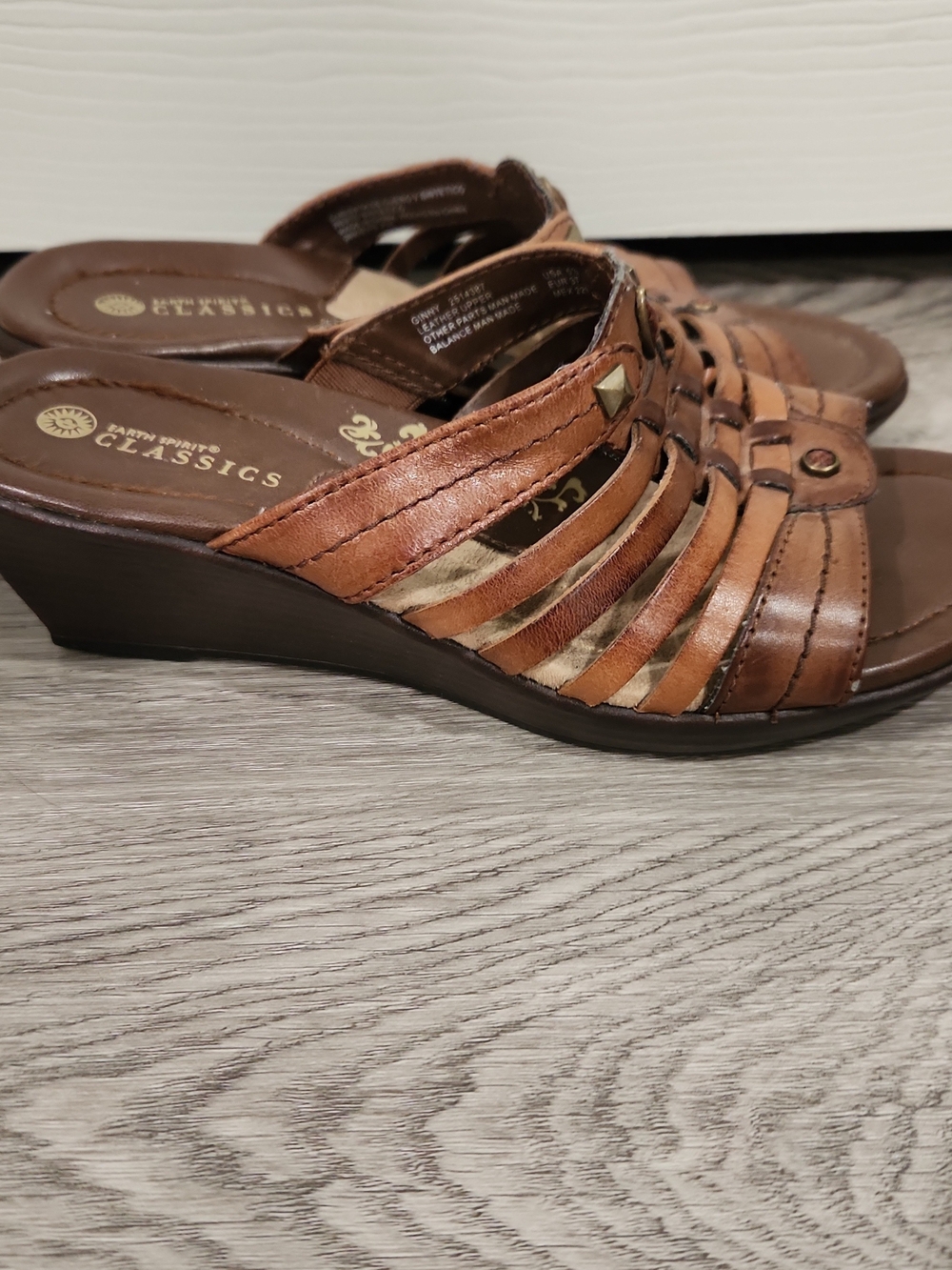Earth Spirit Classics Ginny Brown Leather Strappy Wedge Slide Sandals Womens 5.5